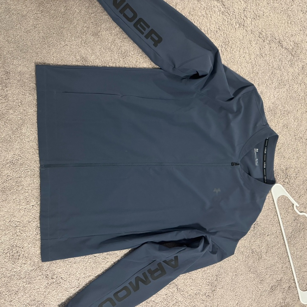 Under Armour Women's Dark Blue Windbreaker